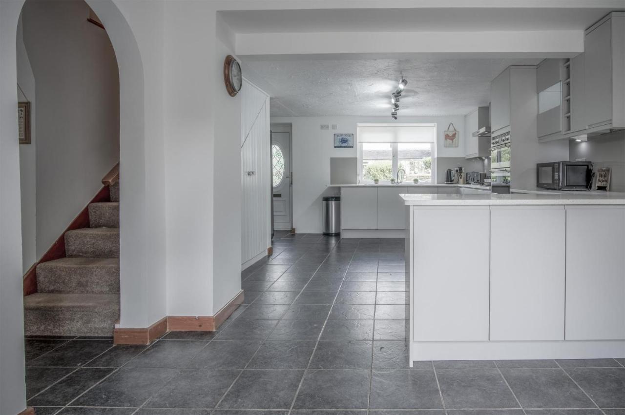 Tucking Mill - 3 Bedroom Holiday Home - Stepaside Stepaside  Exterior foto